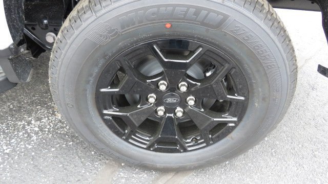 New 2025 Ford F150 Lightning XLT image 29