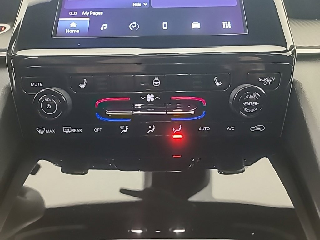 Used 2025 Jeep Grand Cherokee Laredo X w/ Luxury Tech Group I AWD/4WD image 37