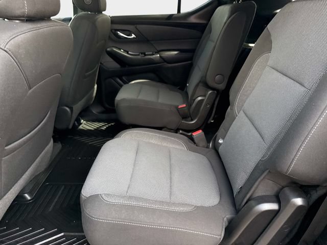 Used 2022 Chevrolet Traverse LT FWD image 12