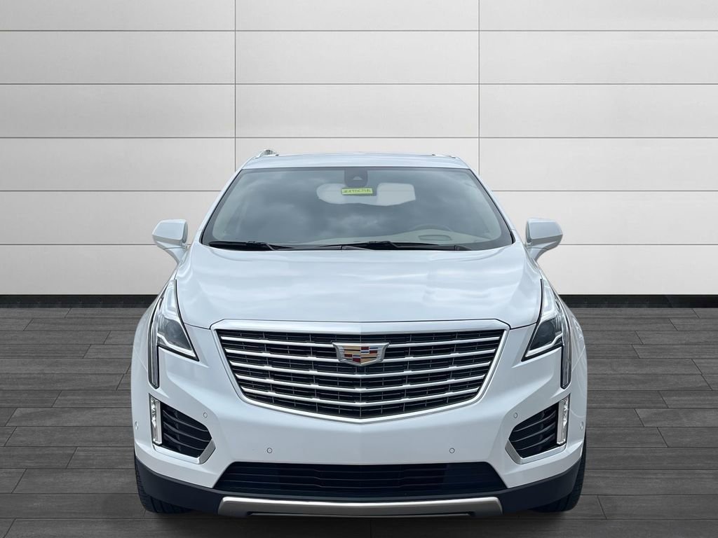 Used 2017 Cadillac XT5 Platinum w/ Driver Assist Package image 8