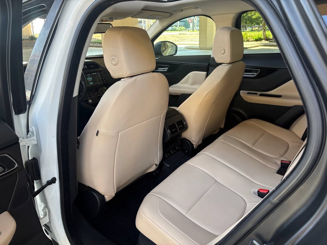 Used 2018 Jaguar F-PACE Premium AWD/4WD image 21