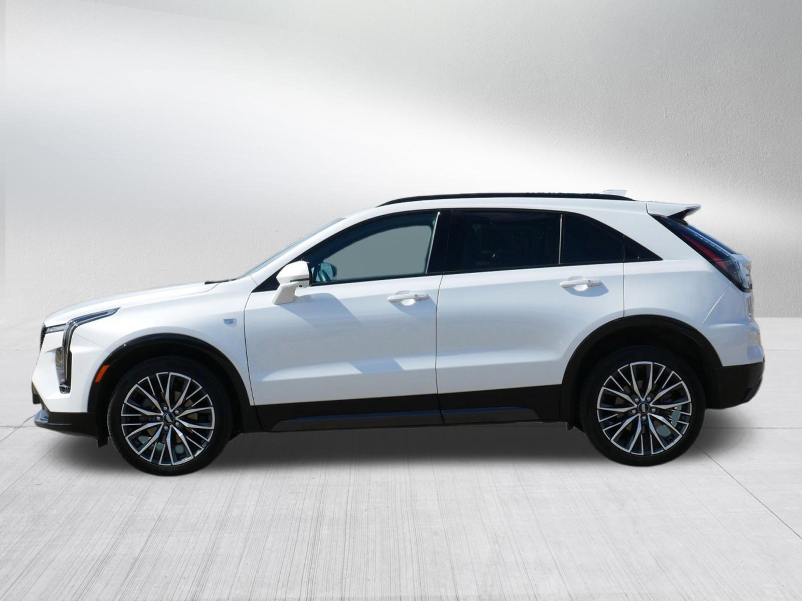 Certified 2024 Cadillac XT4 Sport AWD/4WD image 4