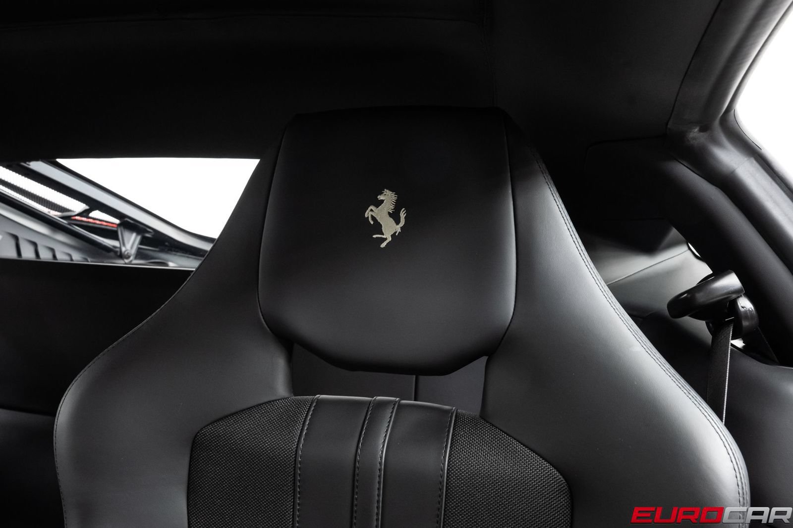 Used 2019 Ferrari 488 Pista Coupe RWD image 48