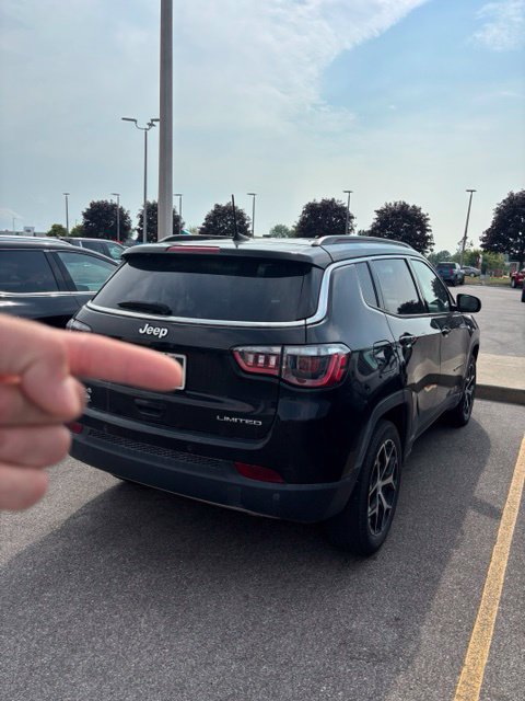 Used 2024 Jeep Compass Limited AWD/4WD image 4