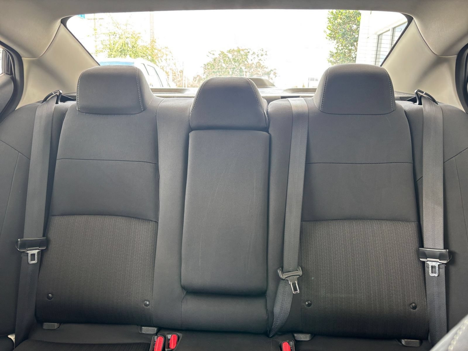 Used 2025 Nissan Altima 2.5 SV FWD image 38