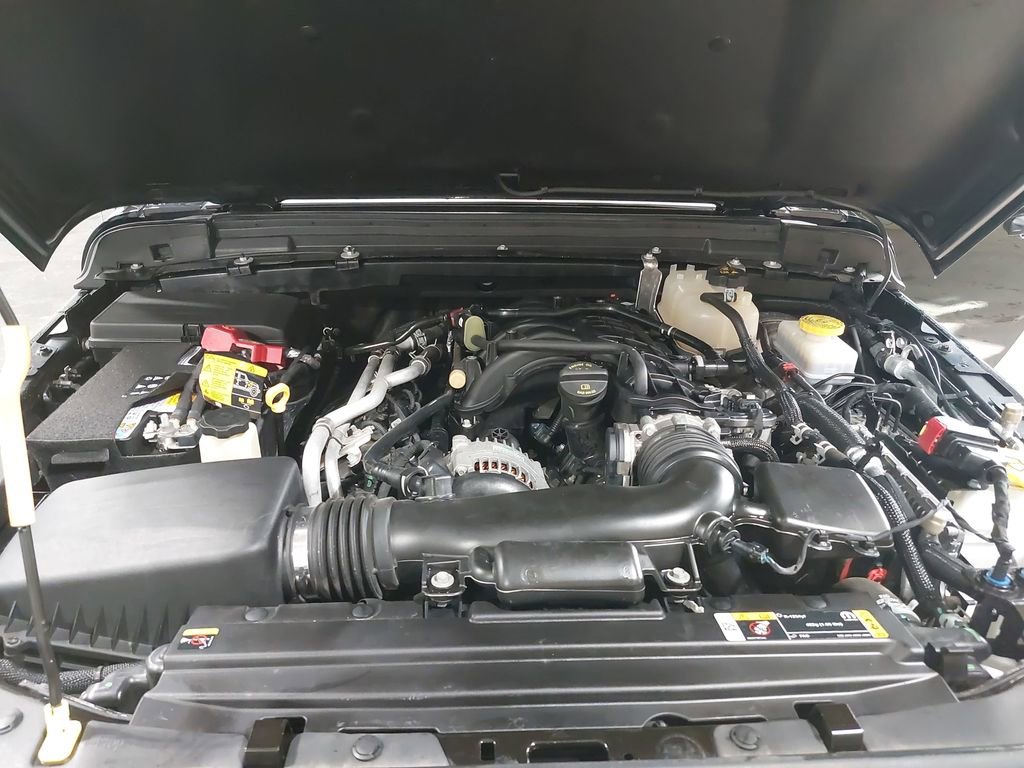 Used 2022 Jeep Wrangler Sport S image 24