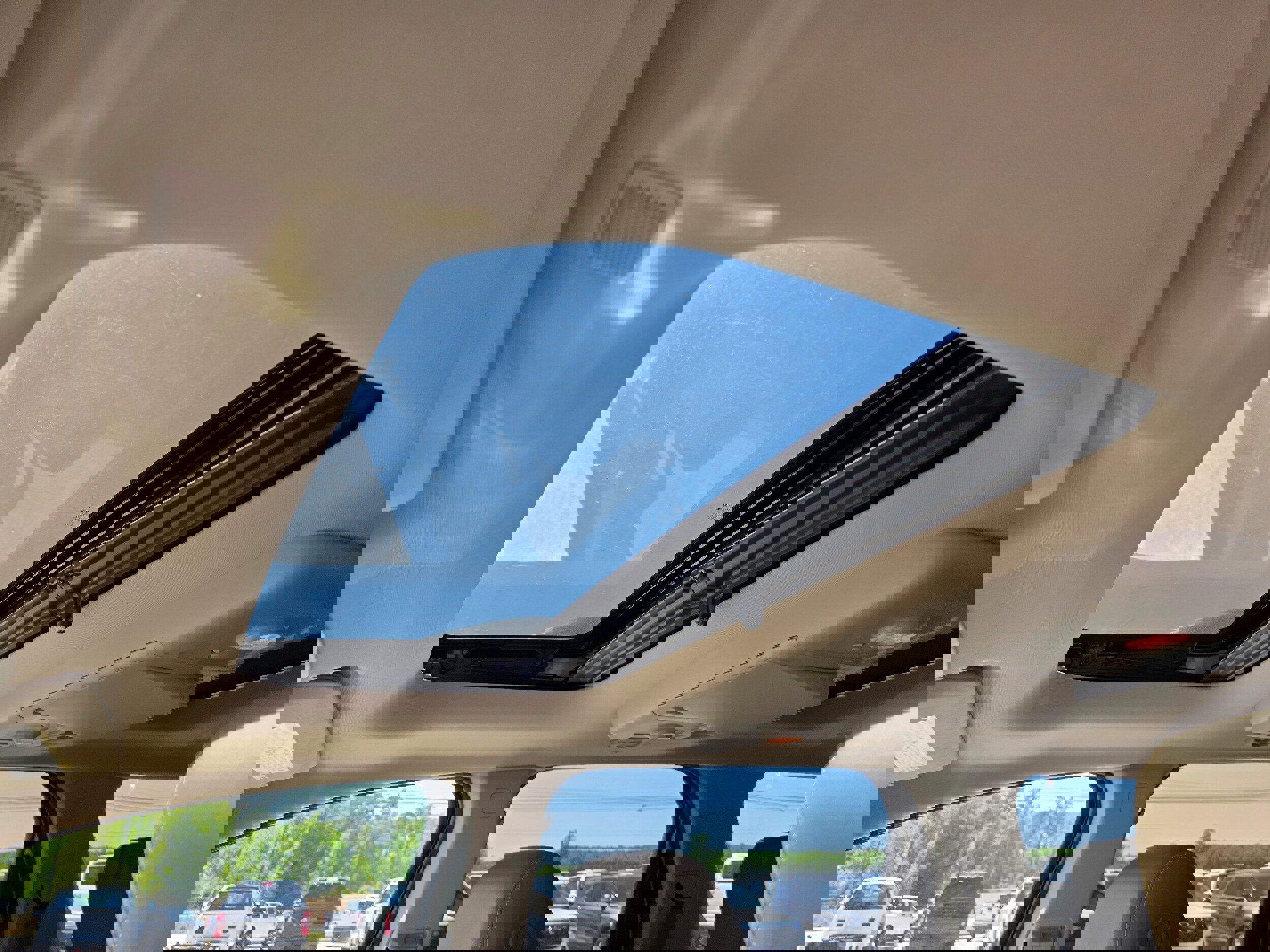 Used 2015 GMC Acadia Denali image 12