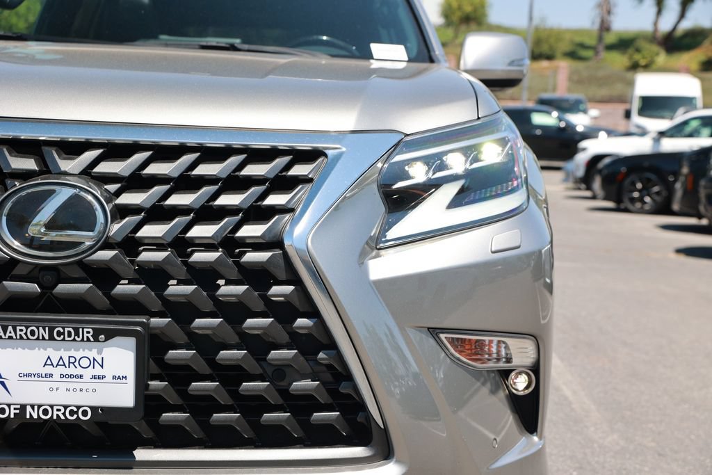 Used 2023 Lexus GX 460 Luxury w/ Off Road Package AWD/4WD image 5