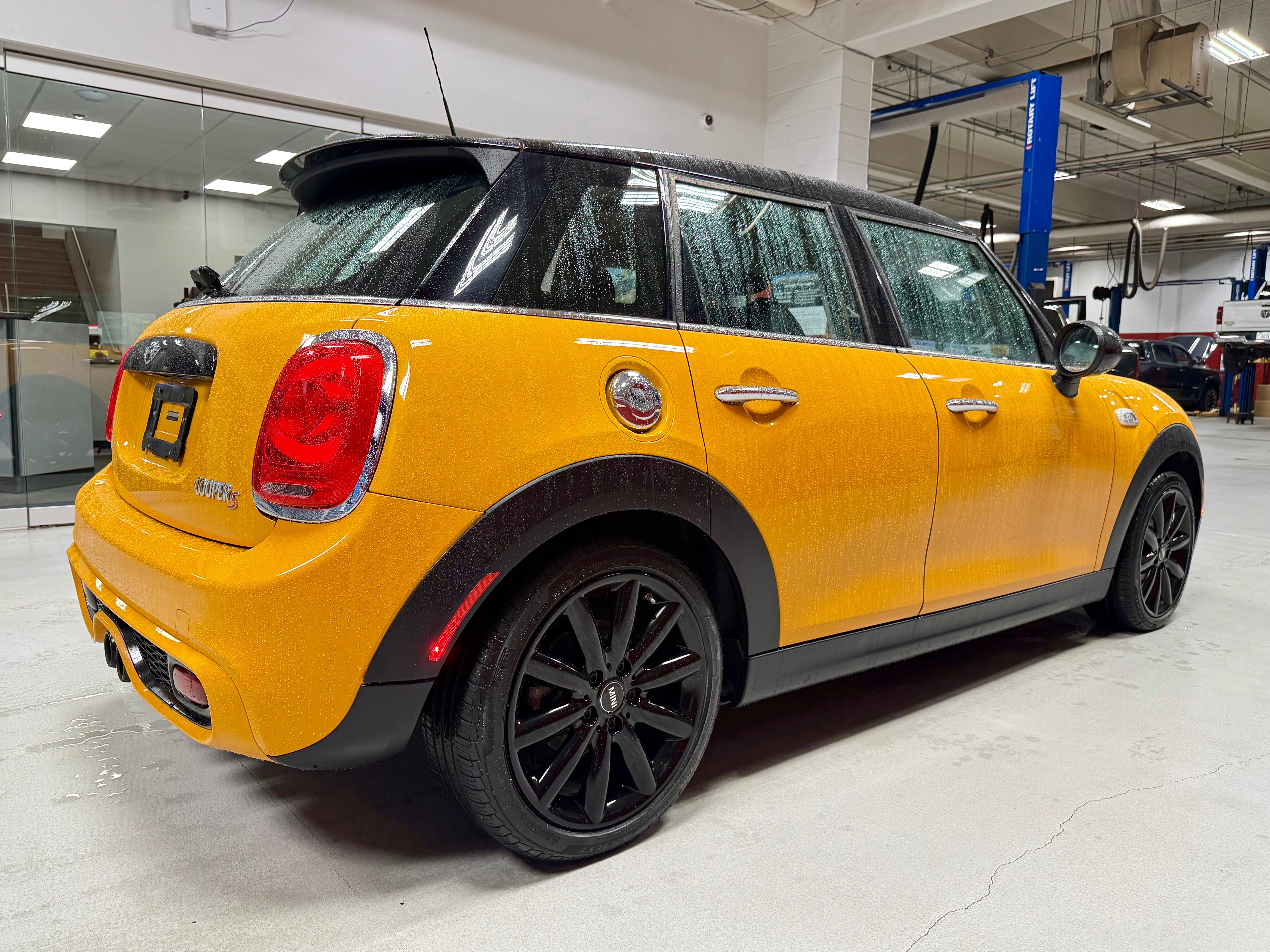 Used 2015 MINI Cooper S FWD image 8
