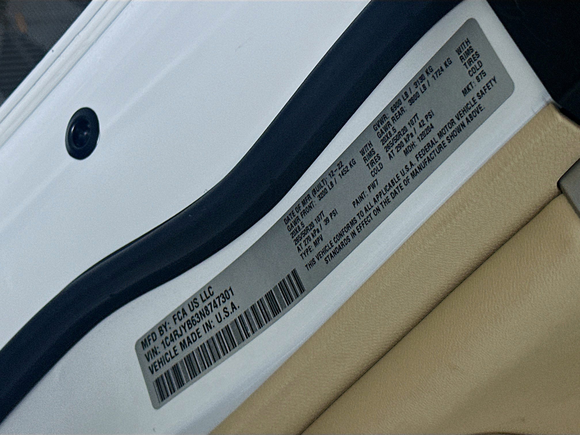 Used 2022 Jeep Grand Cherokee Limited 4xe image 12