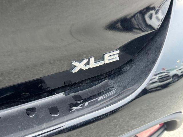 Used 2023 Toyota Highlander XLE image 5