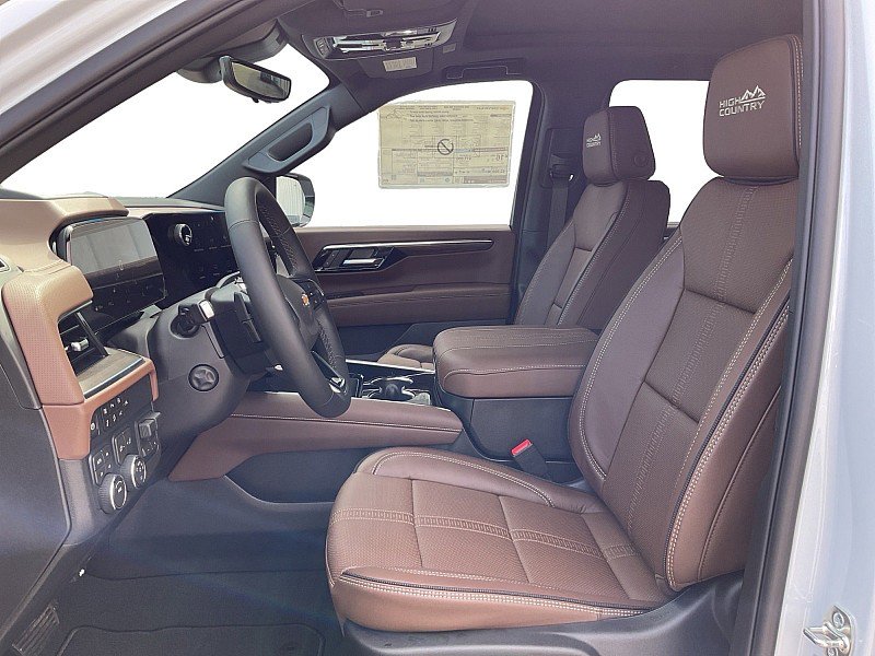 New 2026 Chevrolet Suburban High Country w/ Sun And Tow Package image 9