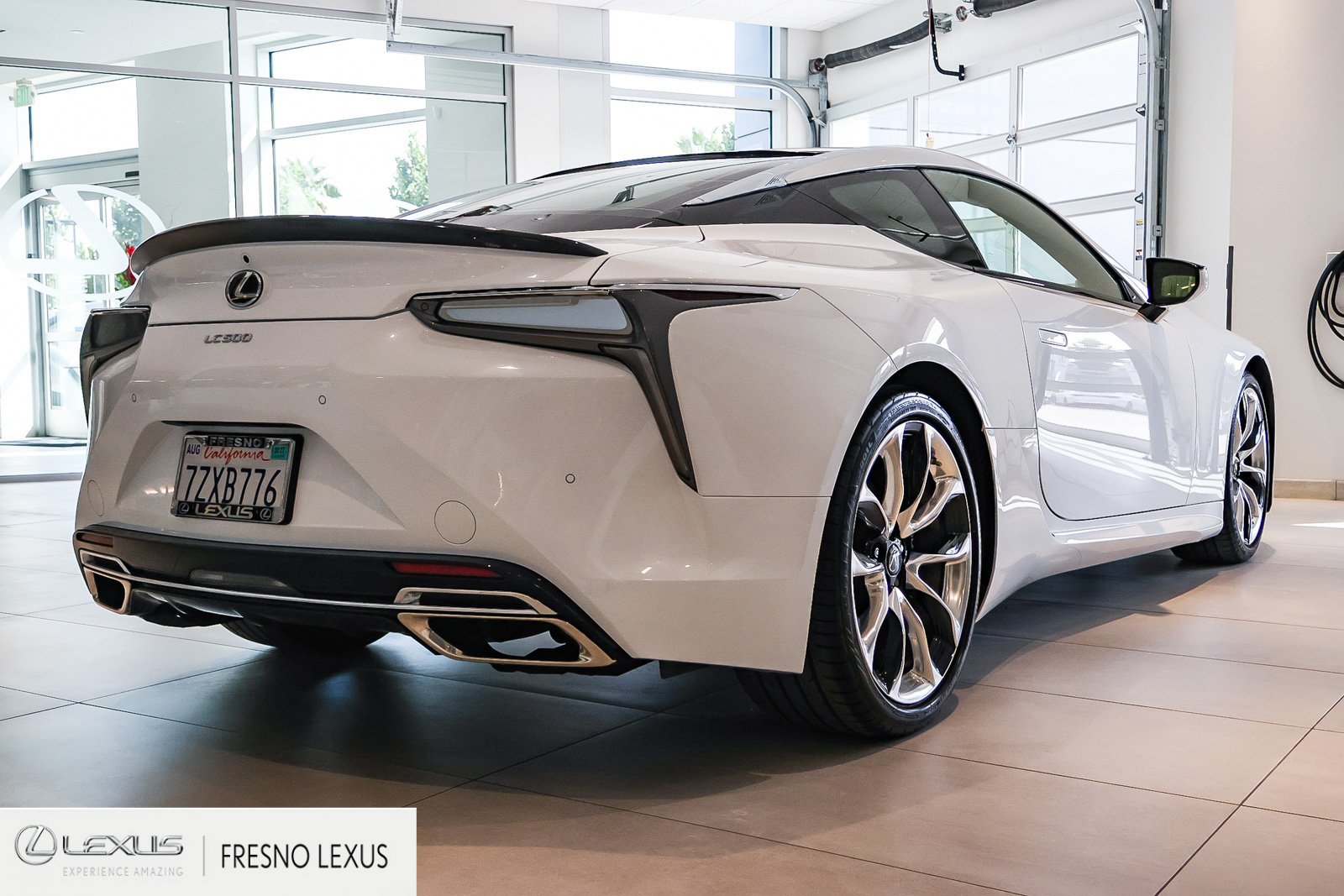 Used 2018 Lexus LC 500 Coupe w/ Sport Package RWD image 7