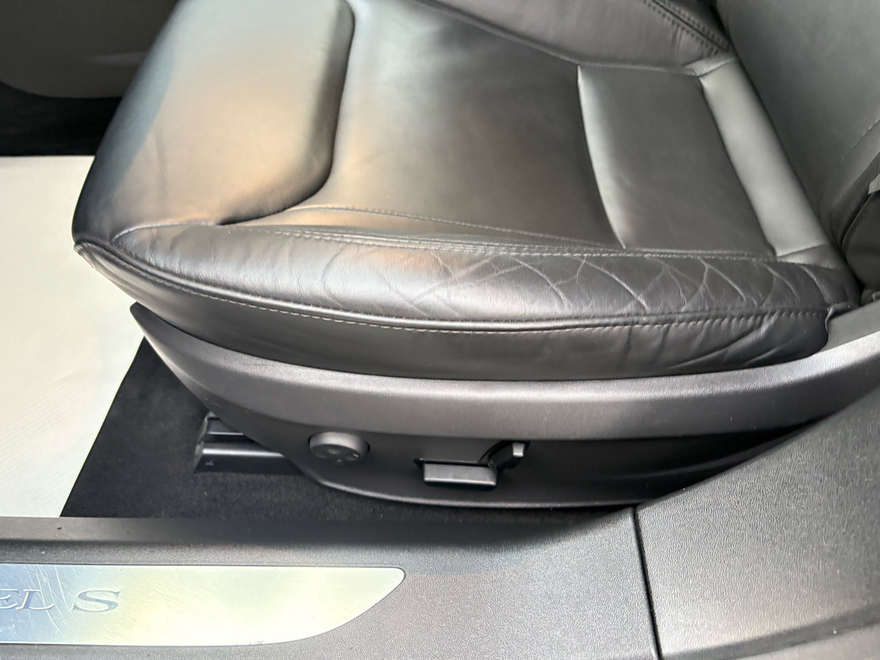 Used 2016 Tesla Model S 75D image 17