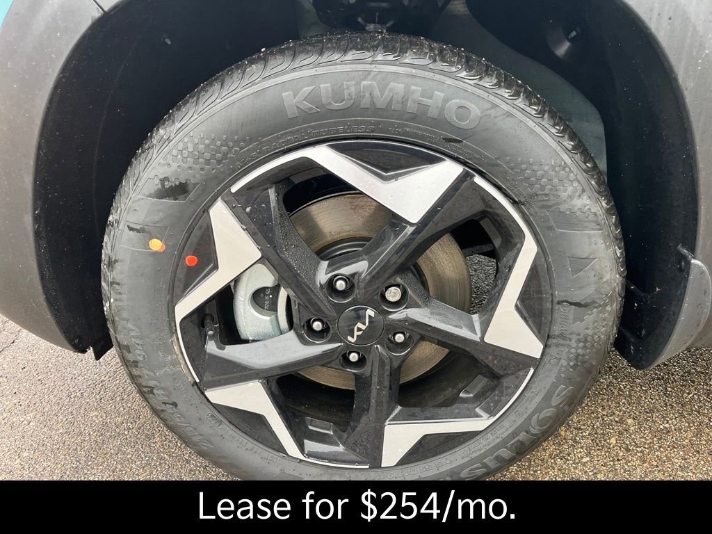 New 2026 Kia Seltos S image 9