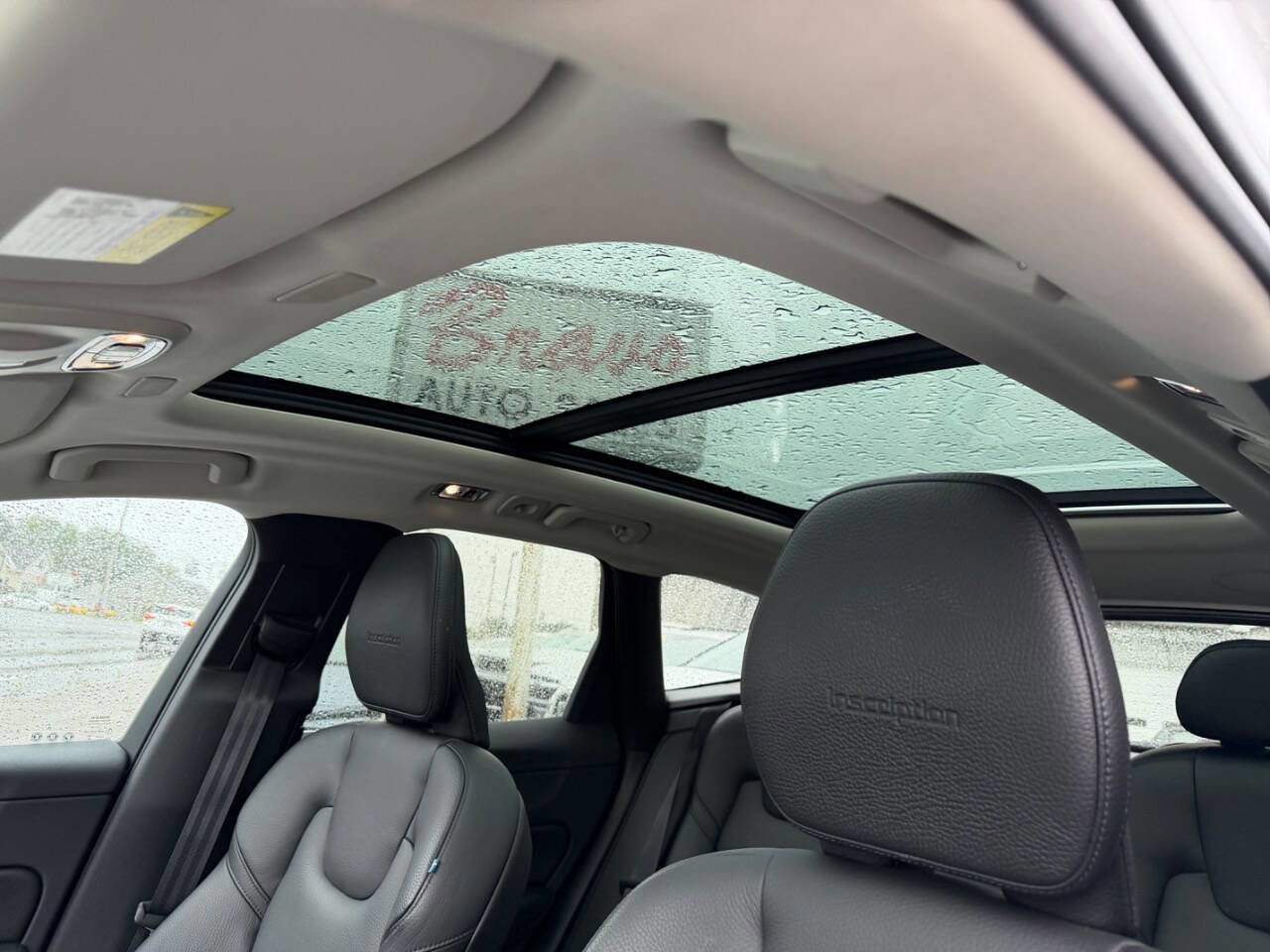 Used 2019 Volvo XC60 T5 Inscription w/ Protection Package Premier image 23