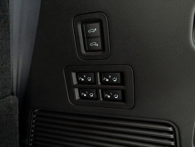 Used 2025 INFINITI QX80 Sensory image 27