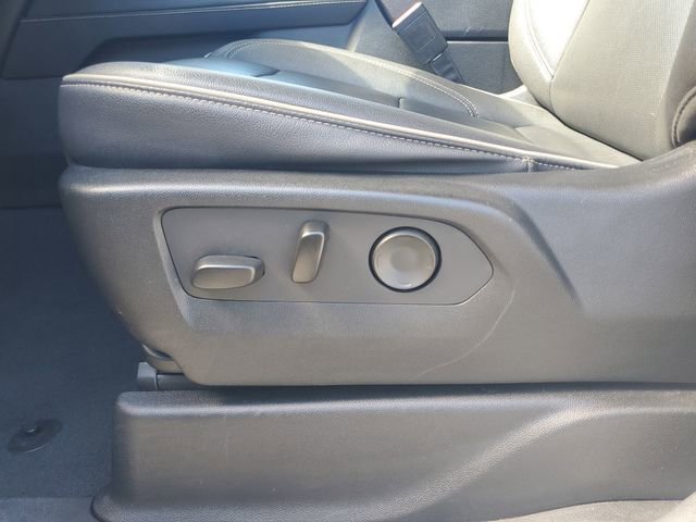 Certified 2023 Chevrolet Suburban Premier image 19