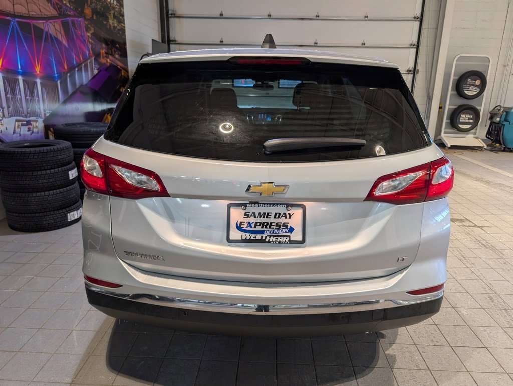 Used 2018 Chevrolet Equinox LT image 6