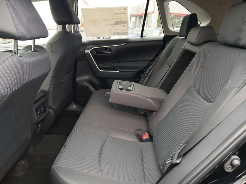 New 2025 Toyota RAV4 LE image 7