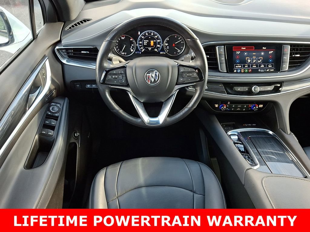 Used 2024 Buick Enclave Premium image 13