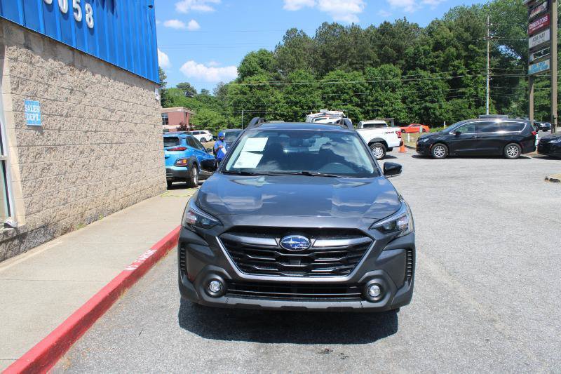 Used 2023 Subaru Outback Premium AWD/4WD image 2