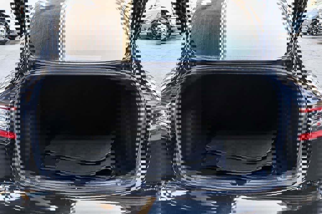 Used 2018 Tesla Model 3 Long Range image 26