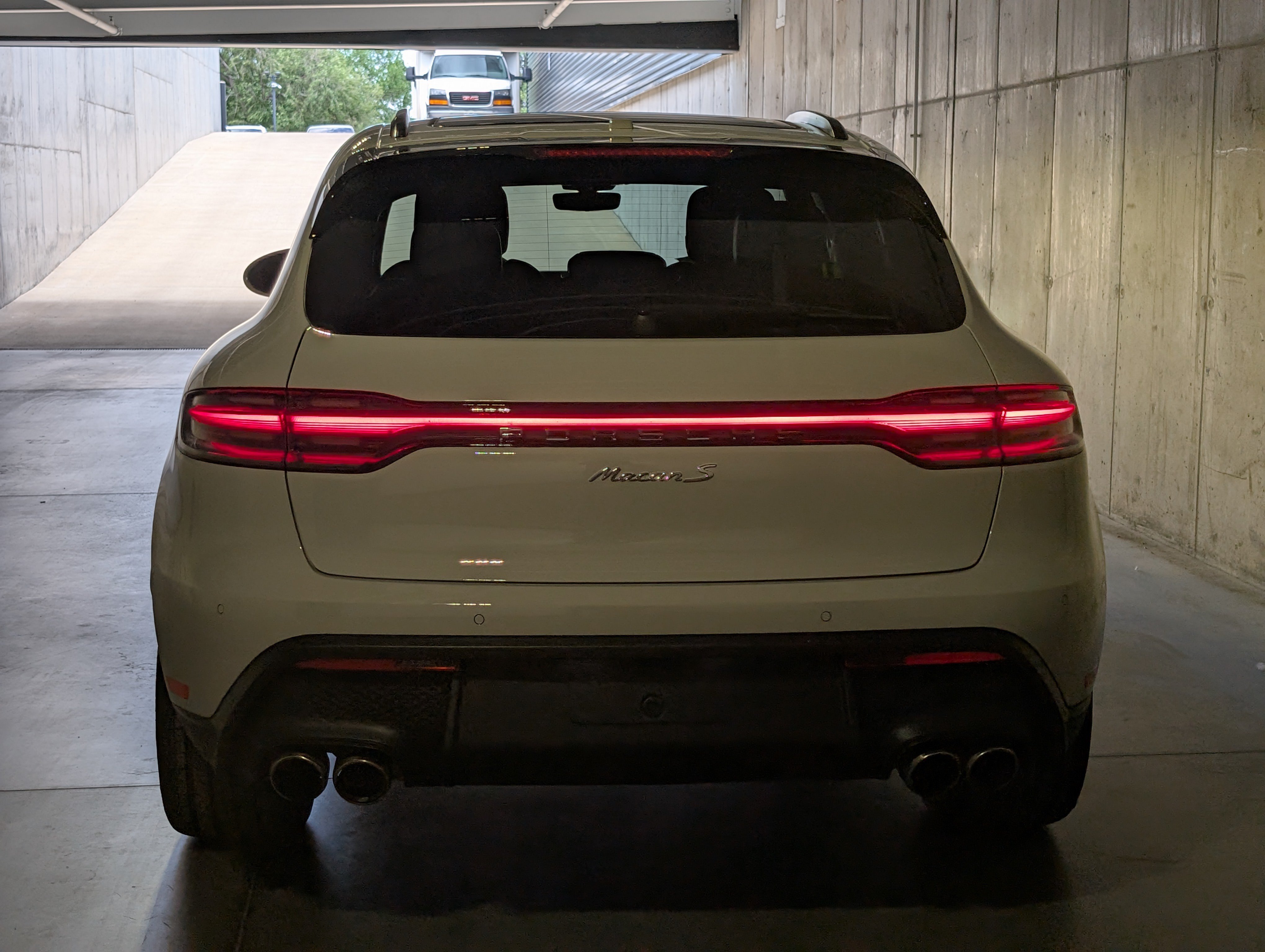 Certified 2026 Porsche Macan S AWD/4WD image 8