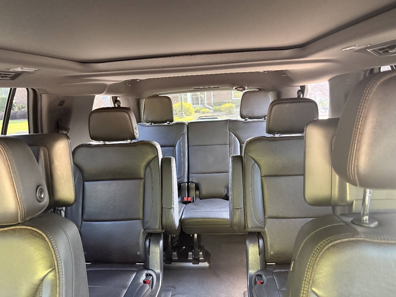 Used 2021 Chevrolet Tahoe High Country w/ Premium Package AWD/4WD image 29