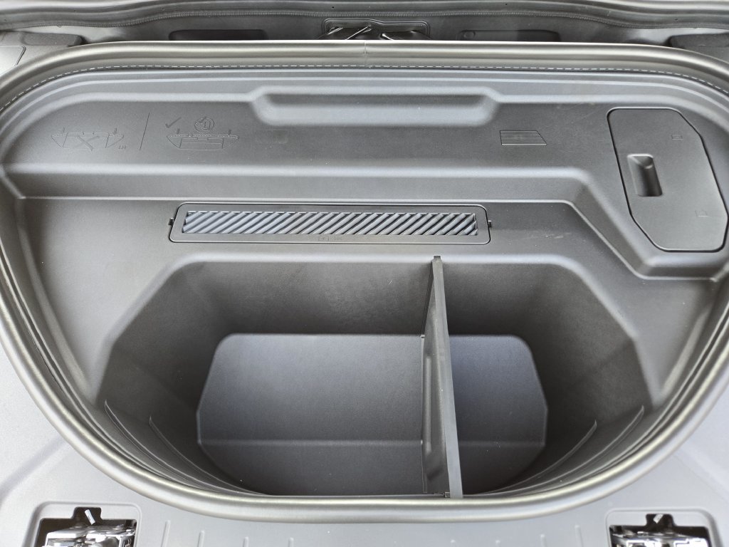 New 2027 Audi SQ6 e-tron Prestige AWD/4WD image 36