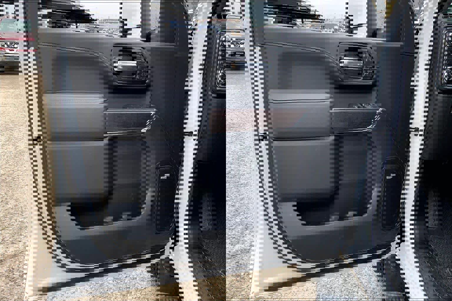 Used 2022 GMC Sierra 3500 Denali image 20