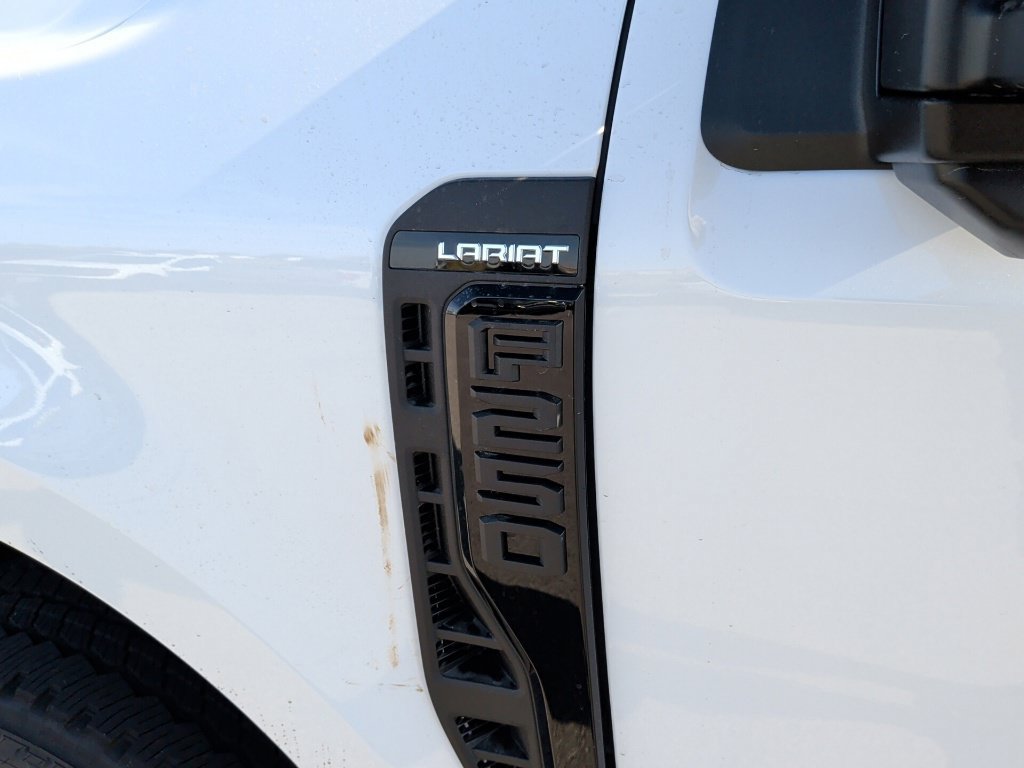 New 2027 Ford F250 Lariat w/ Black Appearance Package AWD/4WD image 48