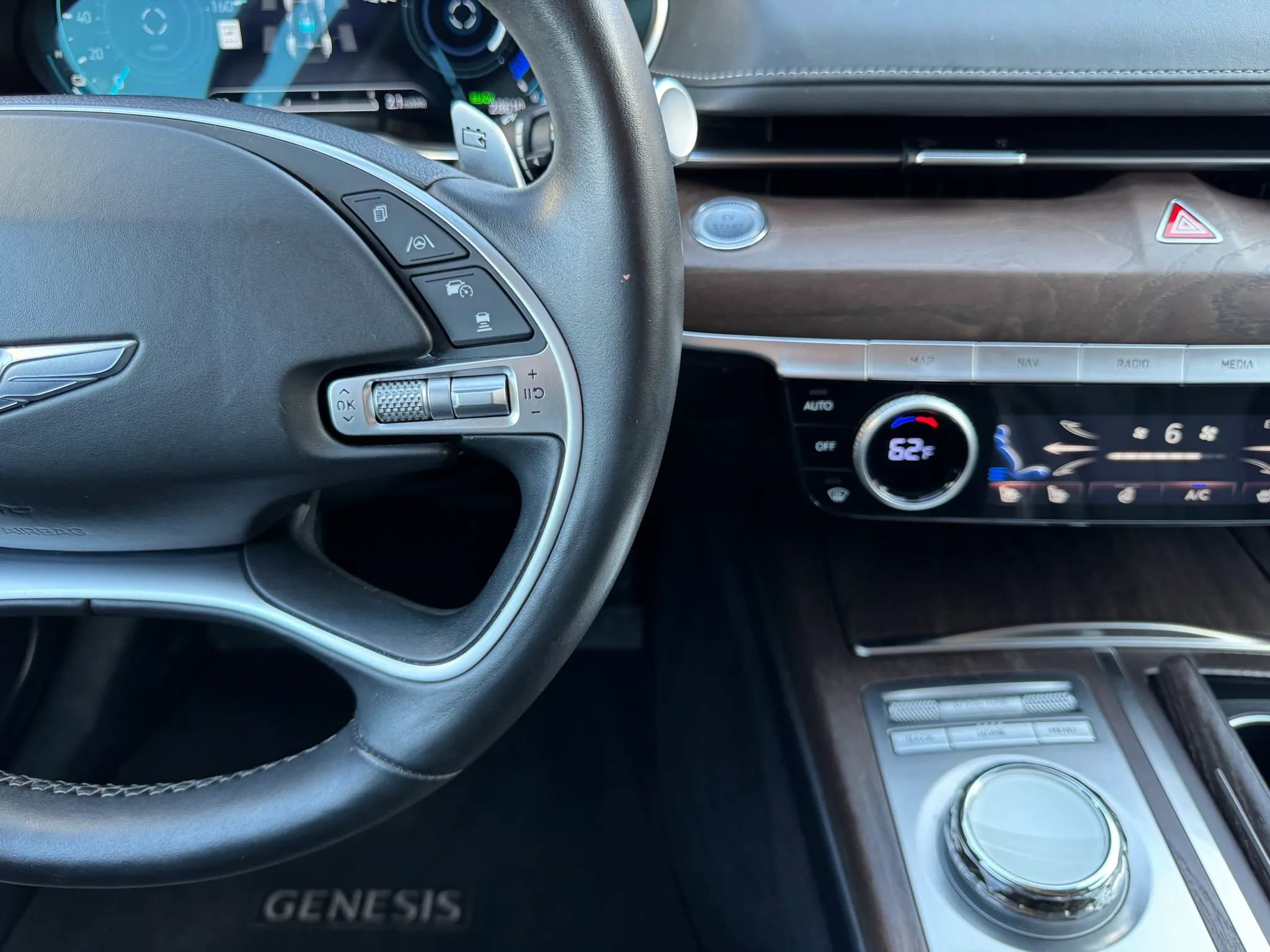 Used 2023 Genesis Electrified G80 AWD/4WD image 32