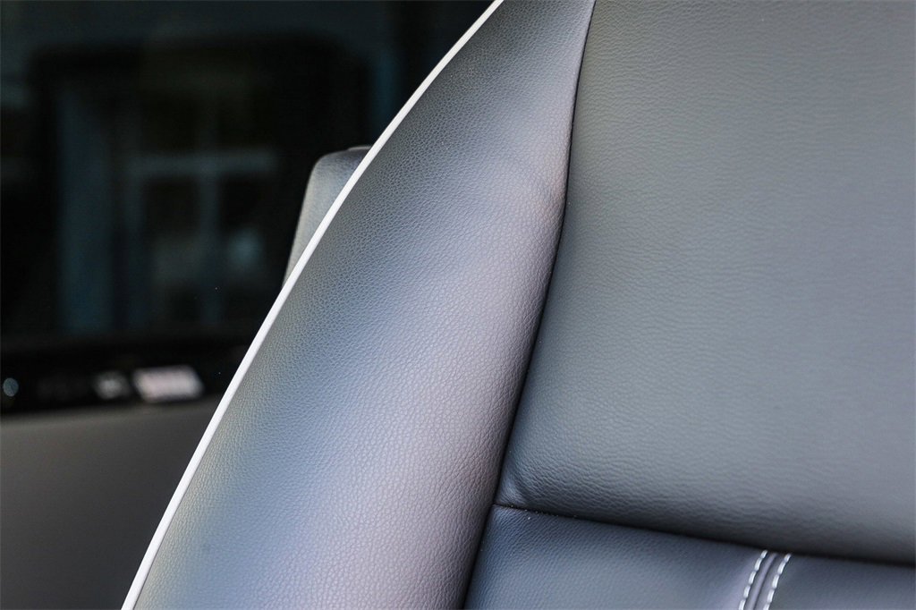 Used 2023 Mercedes-Benz Sprinter 2500 image 42