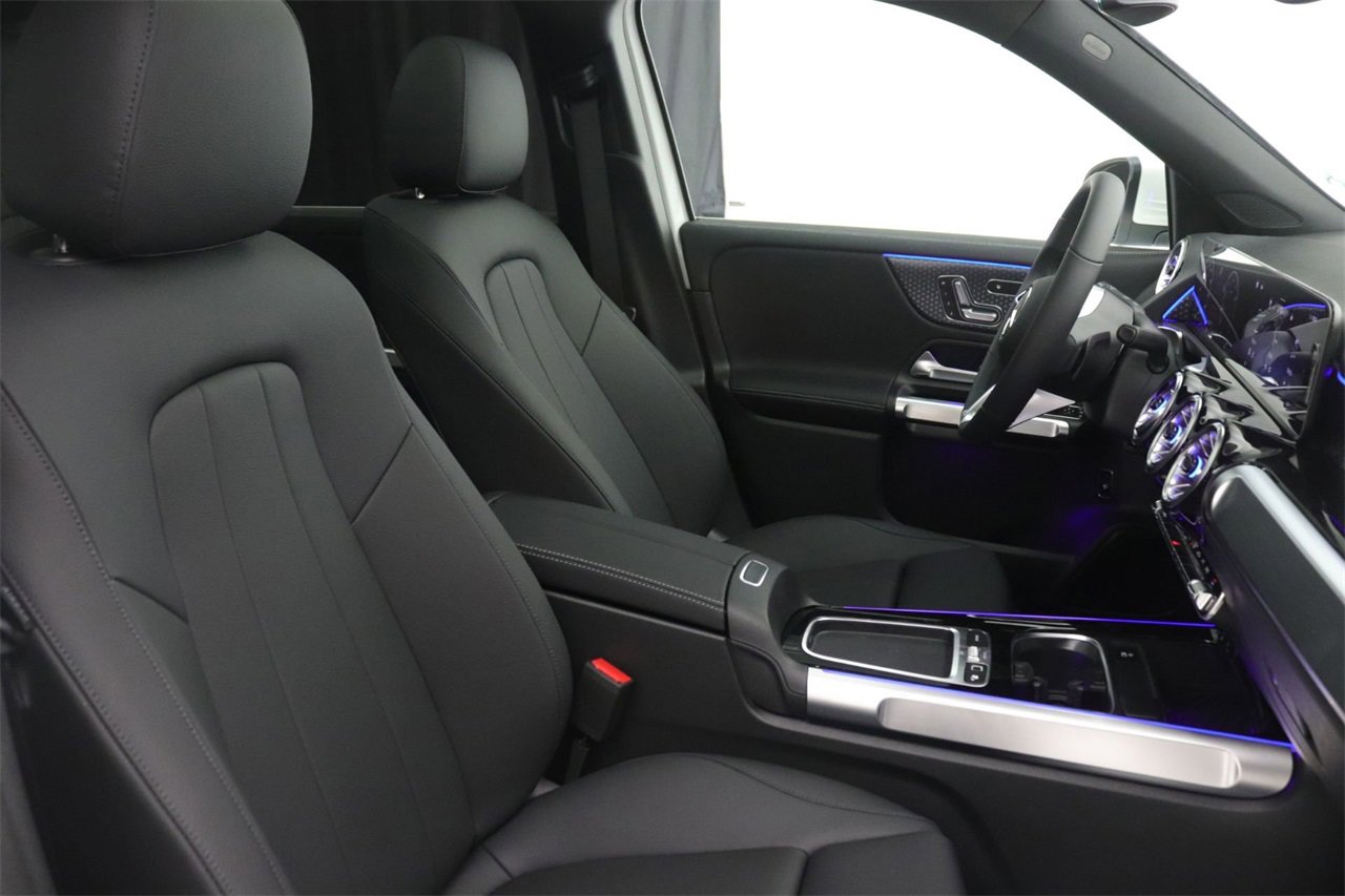 New 2026 Mercedes-Benz GLB 250 GLB 250 image 9