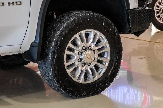 Used 2022 Chevrolet Silverado 3500 High Country w/ Technology Package image 48