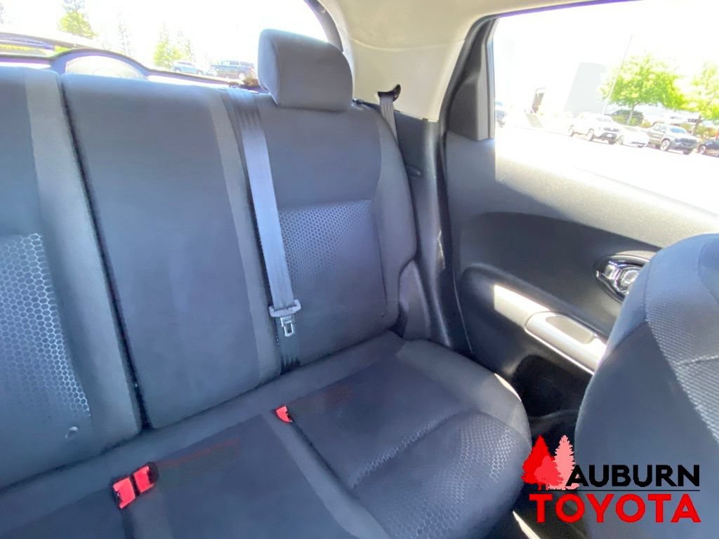 Used 2011 Nissan Juke SV FWD image 20