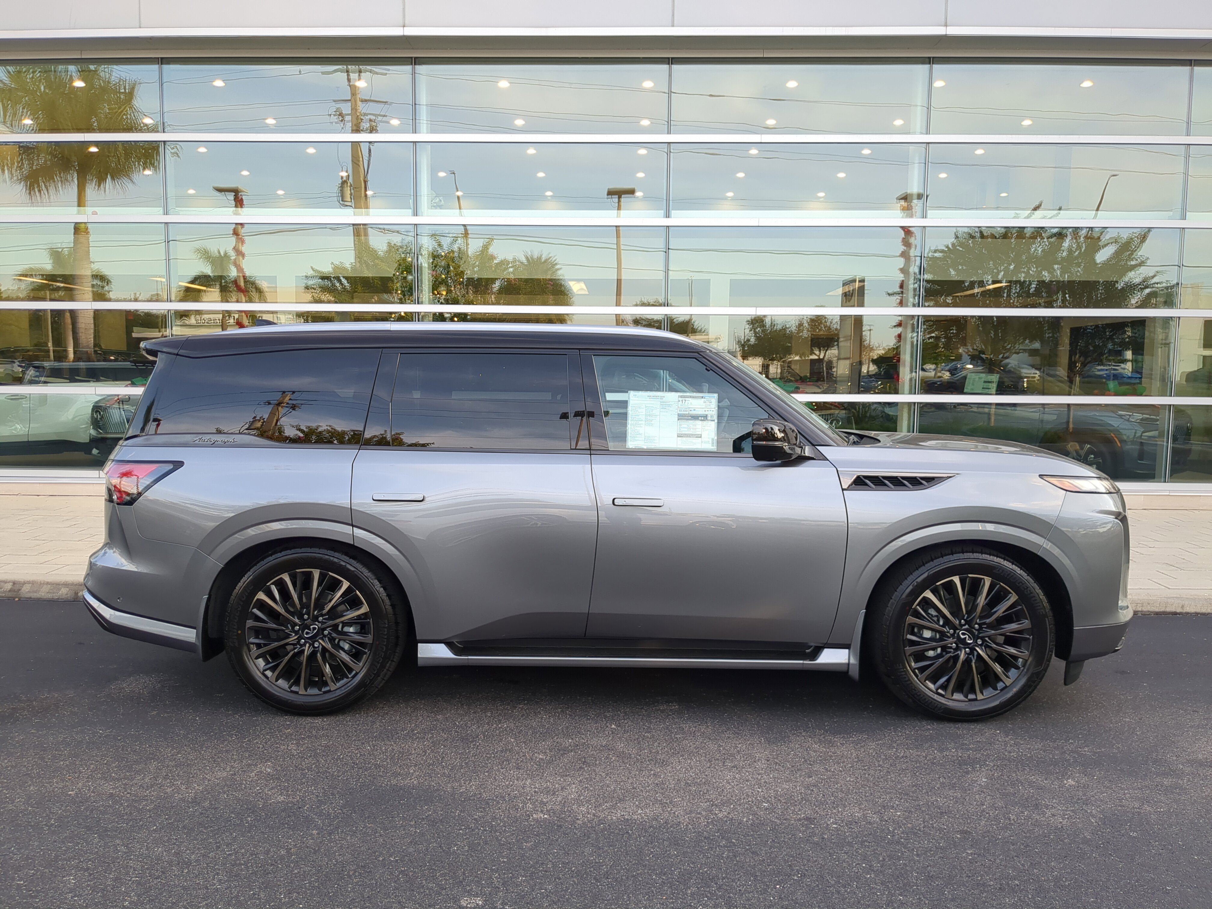 New 2026 INFINITI QX80 Autograph image 3