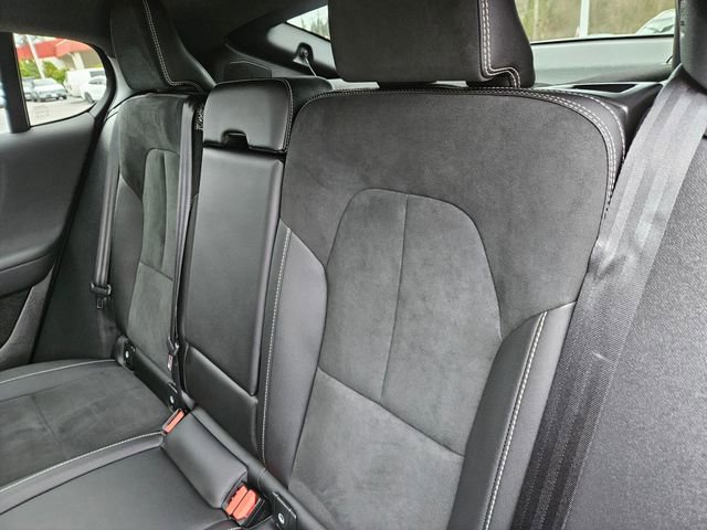 Used 2023 Volvo C40 P8 Recharge Ultimate image 15