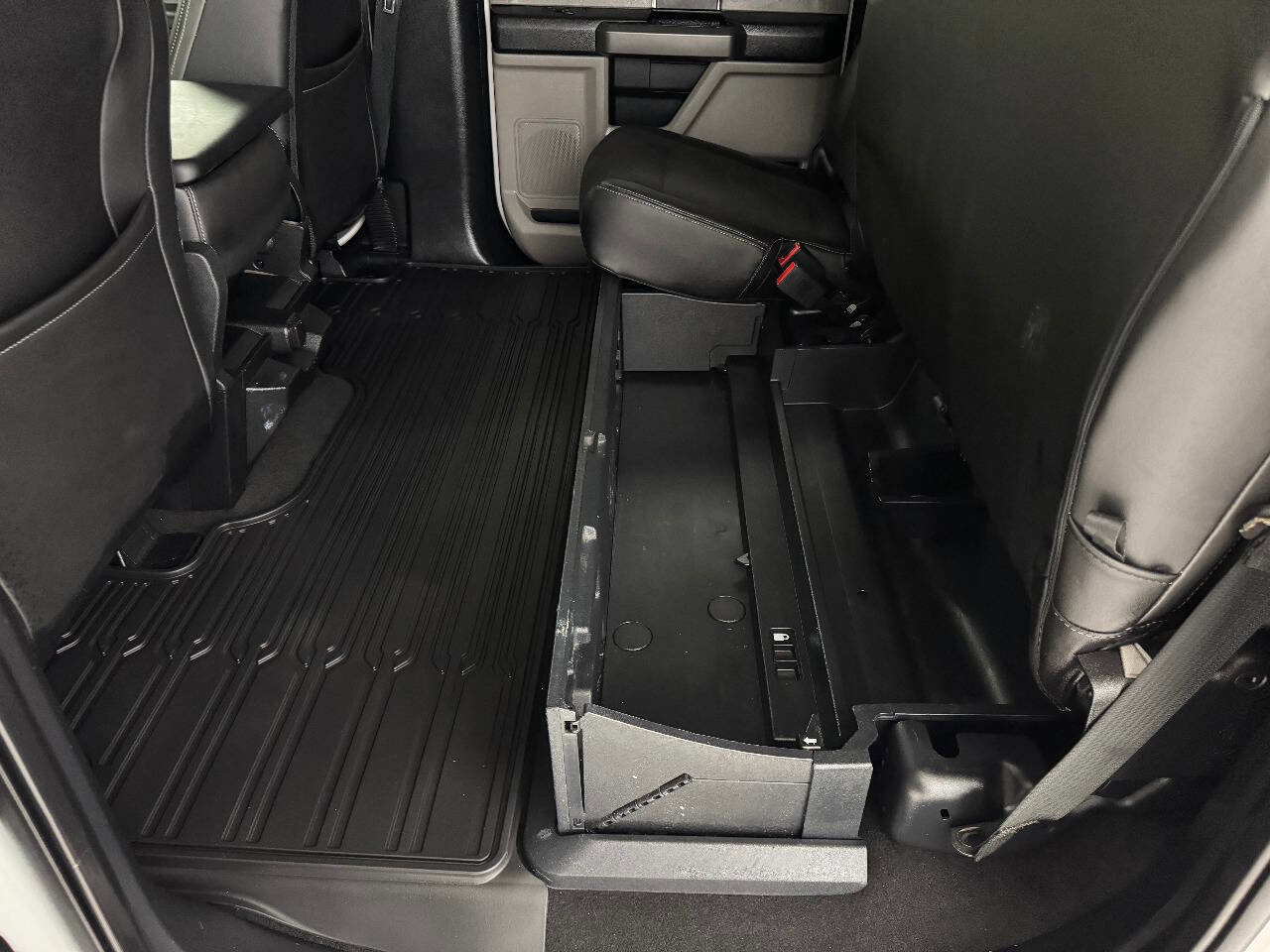 Used 2020 Ford F250 XLT image 43