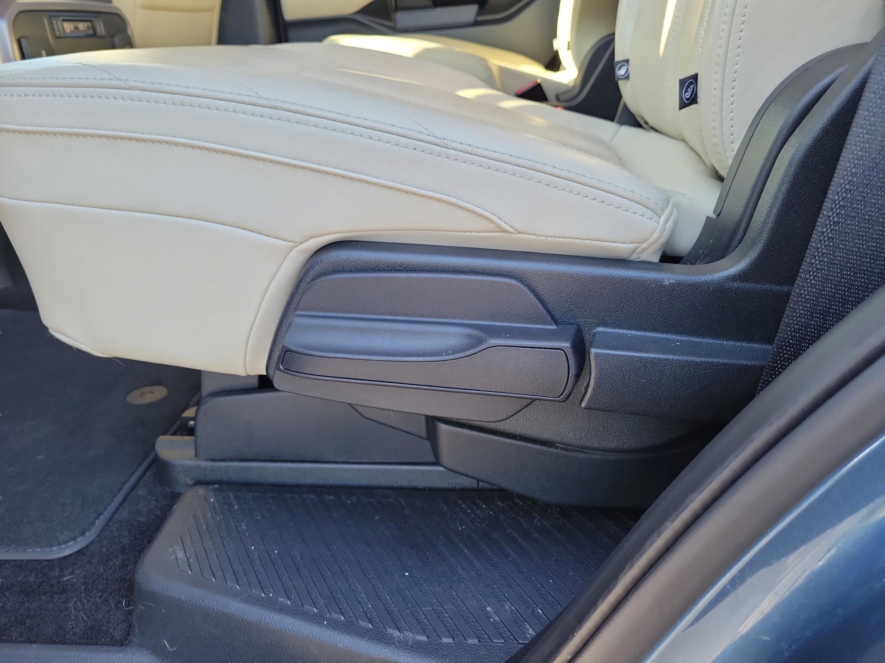 Used 2018 Ford Expedition Platinum image 12