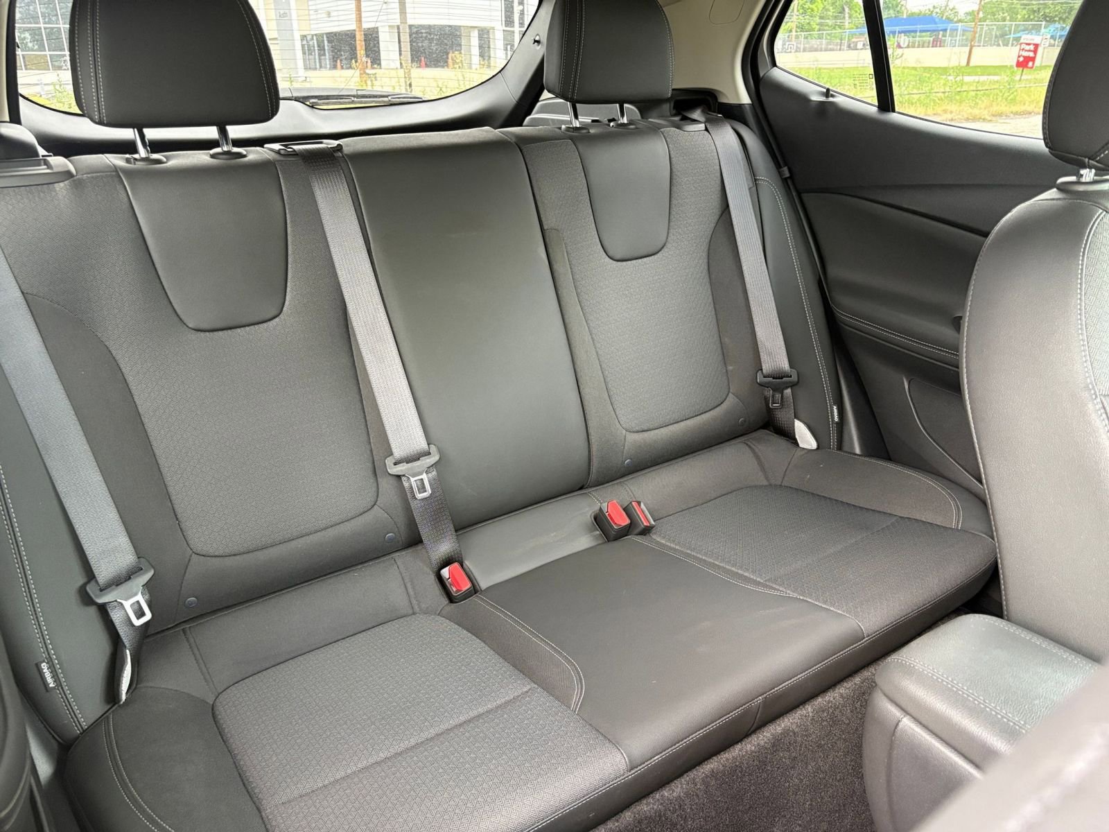 Used 2025 Buick Encore GX Preferred FWD image 38