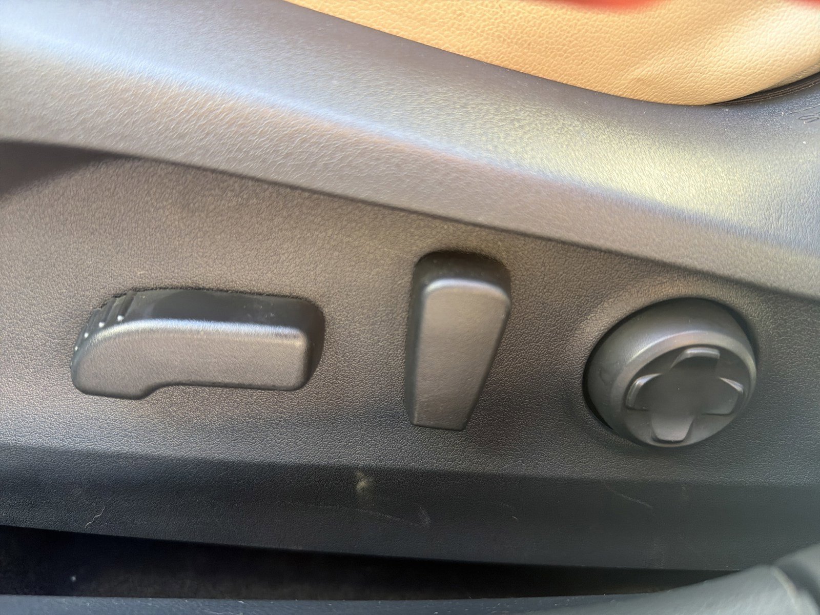 Certified 2025 Subaru Legacy Limited image 20