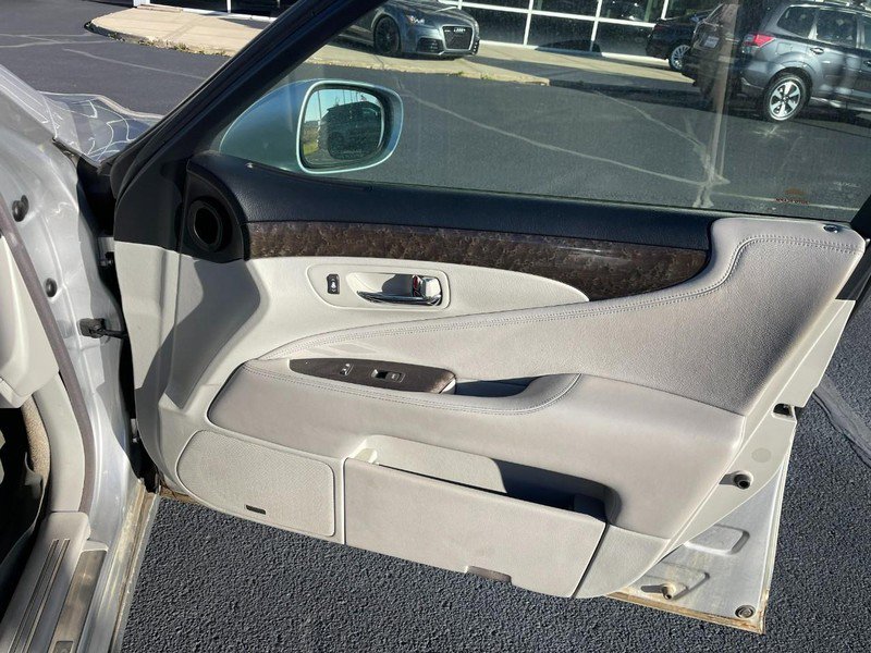 Used 2007 Lexus LS 460 image 7