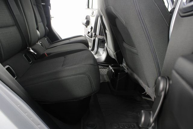 Used 2023 Jeep Gladiator Sport image 17