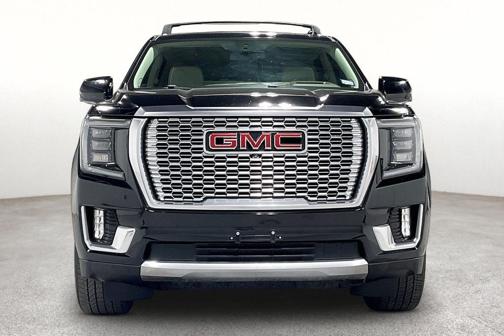 Used 2022 GMC Yukon Denali RWD image 4