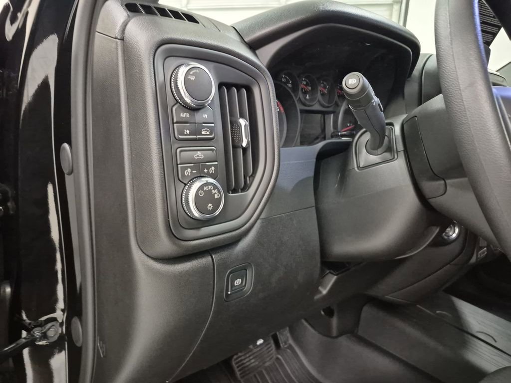 New 2026 GMC Sierra 1500 Pro w/ Graphite Edition image 18