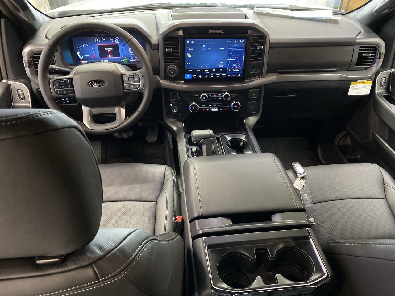 New 2025 Ford F150 XLT w/ Equipment Group 302A MID image 4