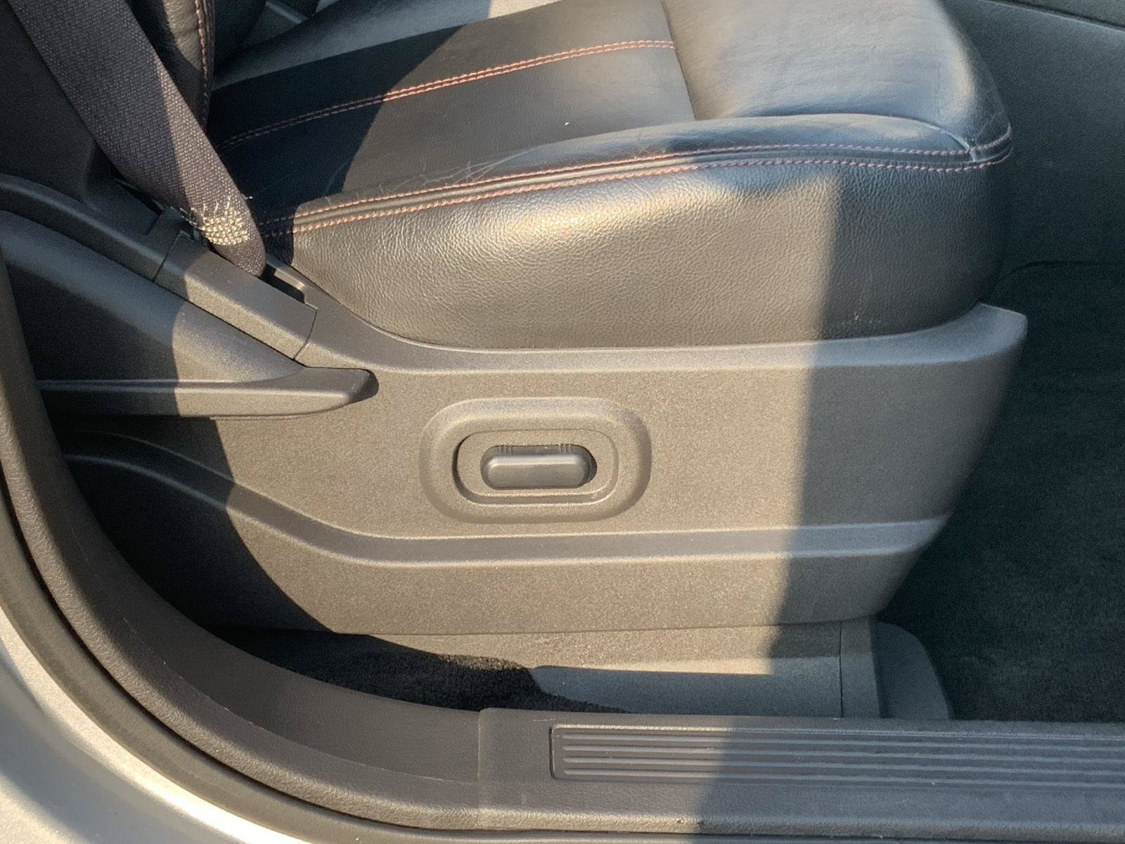 Used 2013 Ford Edge SEL FWD image 49