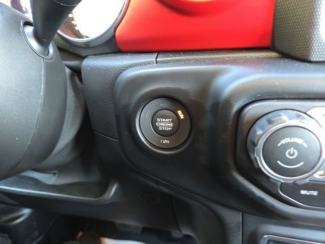 Used 2021 Jeep Wrangler Rubicon AWD/4WD image 24